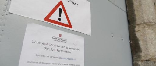 Un escape de auga provoca graves danos no Archivo Histórico de Girona