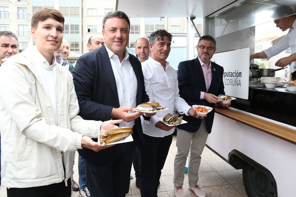 A Deputación colabora con Gastromar para promocionar os produtos do mar das lonxas de Ribeira e de Aguiño