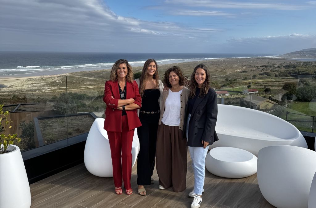 Espazo Nature, un modelo de turismo sostible recoñecido nos Premios PEL, recibe a visita da deputada Rosa Ana García