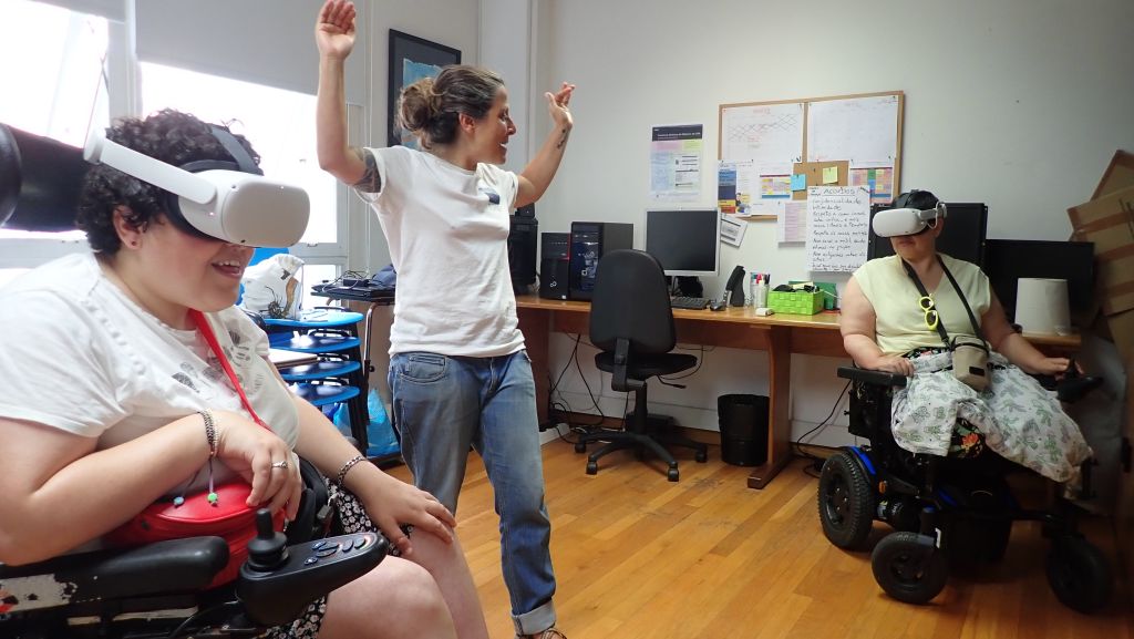 Mergullando sen nos mollar, unha viaxe aos fondos mariños coa realidade virtual