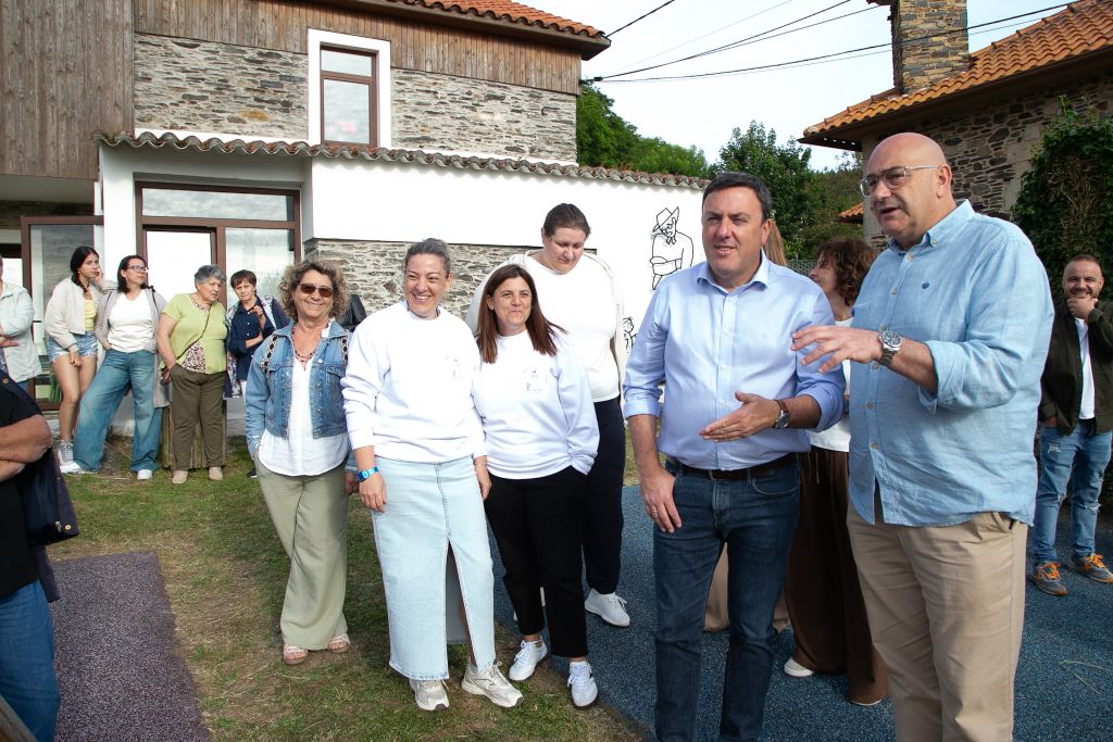 Valdoviño inaugura o novo local social de Aviño