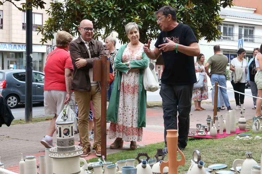 Regueira destaca na presentación de ‘Alfaroleiros’ o potencial da olería como dinamizadora da economía local