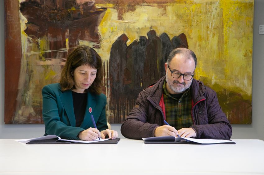 A Deputación da Coruña renova por 40 000 euros o convenio para o financiamento do programa ‘A liña do galego’