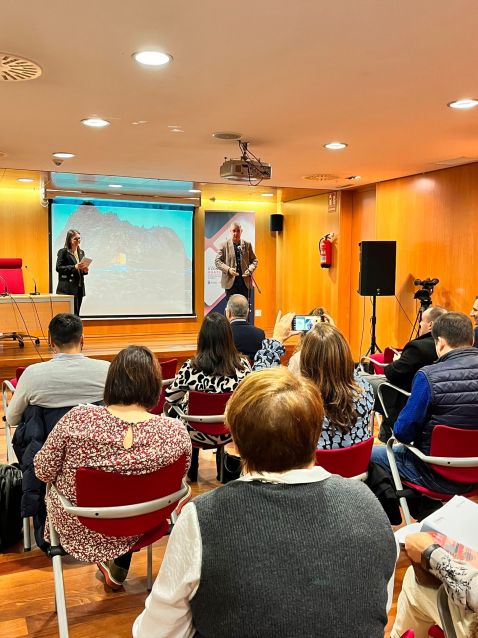A Deputación continúa co seu apoio á liña dirixida aos Centros Comerciais Abertos