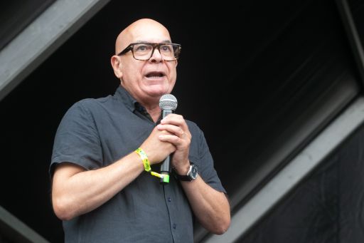 O Festiletras recoñece a Xosé Regueira co Bo e Xeneroso de Honra