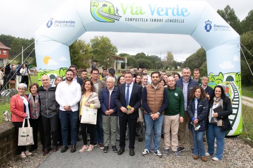 Formoso destaca a importancia do patrimonio na Vía Verde Compostela-Tambre-Lengüelle, “un camiño de ferro pola propia historia do territorio”