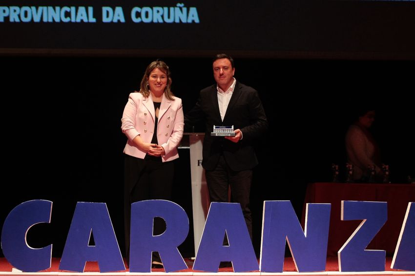 A Asociación Veciñal de Caranza (Ferrol) premia a Deputación da Coruña polo seu apoio á cultura e o deporte