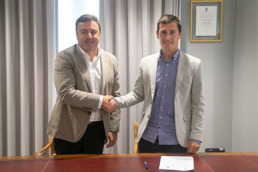 A Deputación achega preto de 80.000 euros para mellorar a estrada da recta de Anchoa a Hermedesuxo, en Fisterra