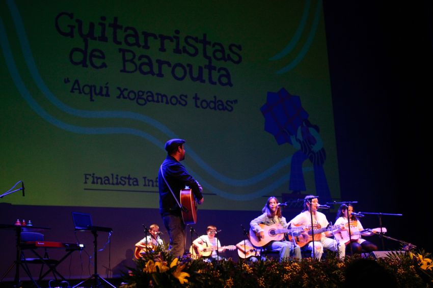 O grupo “O ritmo dos soños” de Caión e o dúo “Temos terras” de Santiago e Teo, gañan o VI Concurso Quero Cantar