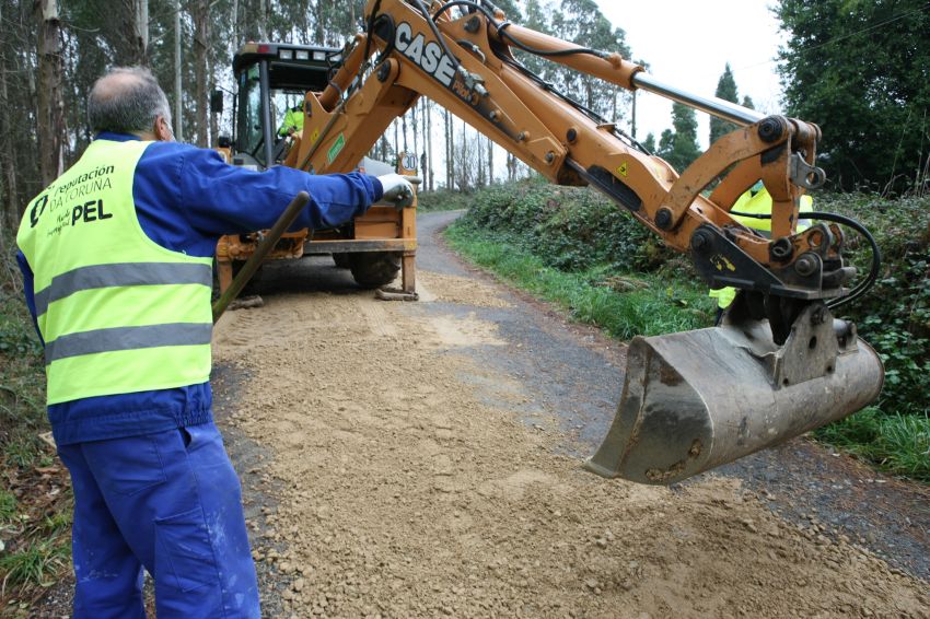 A Deputación da Coruña inviste 3,5 millóns de euros para crear máis de 400 empregos nos concellos da provincia