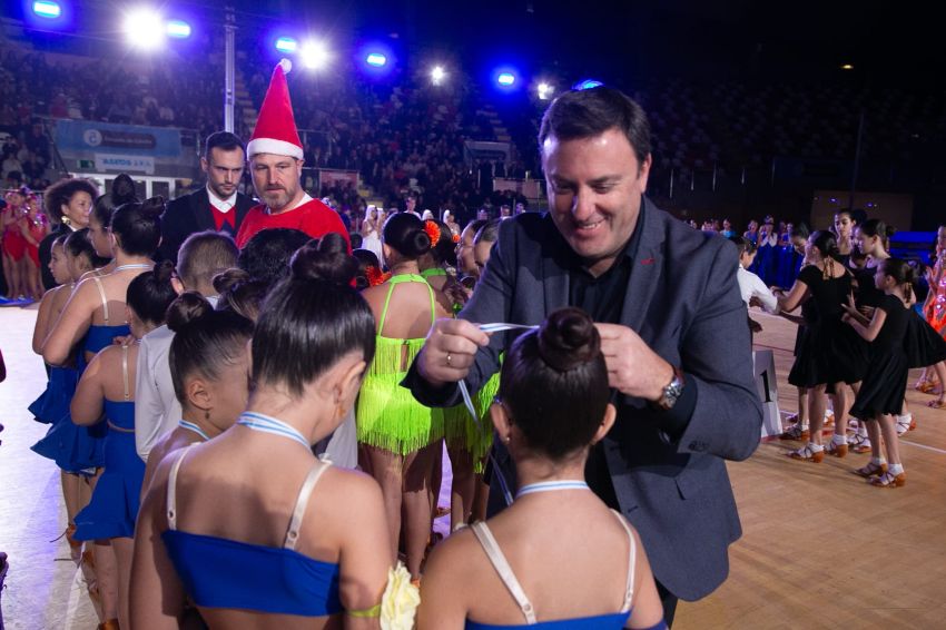 O baile deportivo conquista Riazor na I Copa Deputación da Coruña