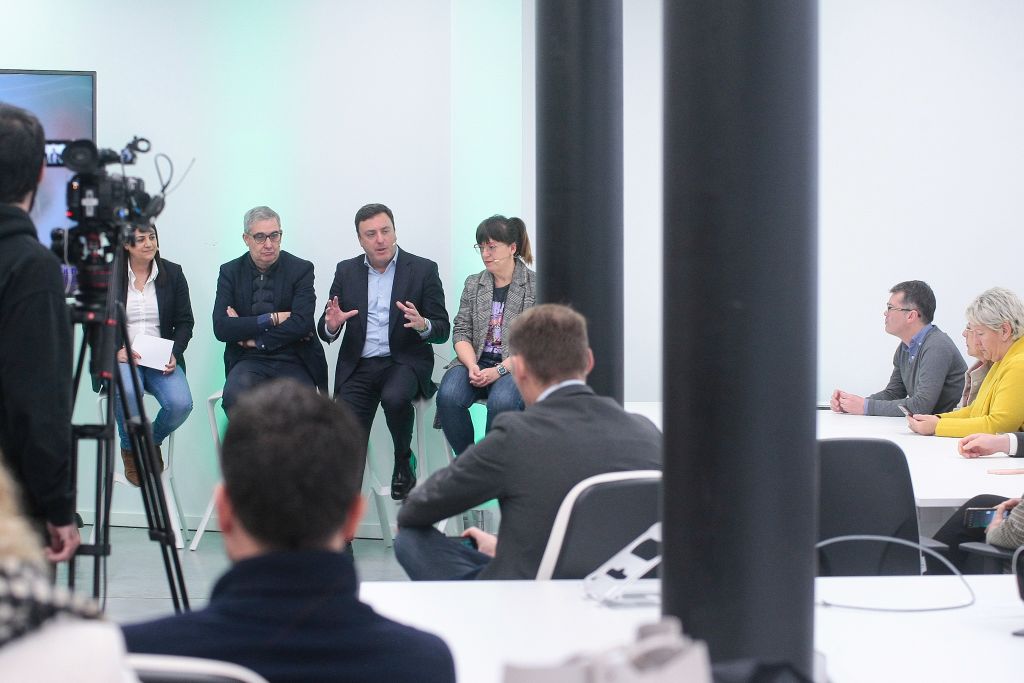 Formoso destaca a importancia de “dotar de ferramentas ao talento propio para que radique en Galicia” durante a presentación do laboratorio ‘Ames Av Lab’