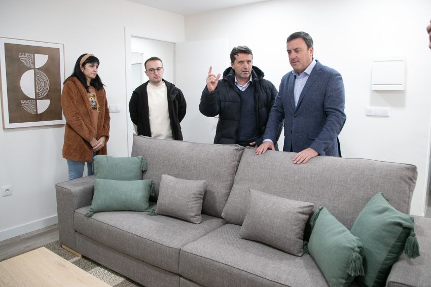 O Concello de Boiro habilita unha antiga vivenda de mestres para destinala a emerxencia social co apoio da Deputación da Coruña