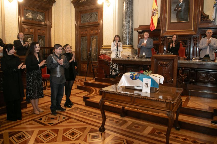 A deputada de dereitos civís, Soledad Agra, participa no acto de homenaxe a Francisco Miguel