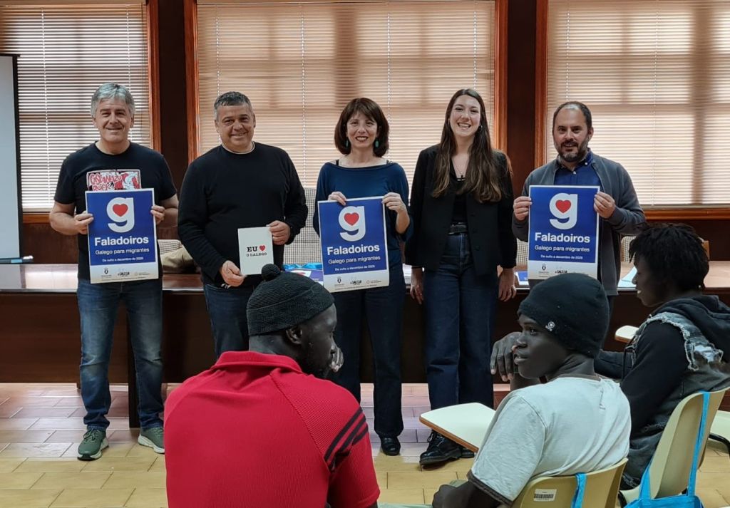 A Deputación impulsa en Malpica un curso piloto de galego para facilitar a integración de persoas migrantes