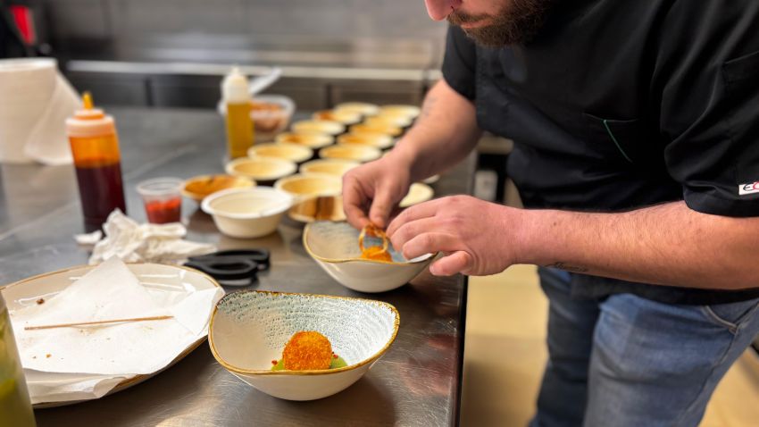 Regueira defende en Santiago a tapa como expresión da alta cociña e do produto de proximidade