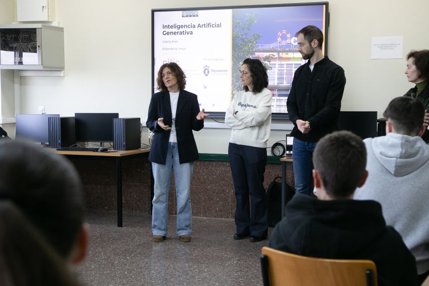 A Deputación e o CITIC achegan a intelixencia artificial xenerativa ao alumnado do IES de Fene