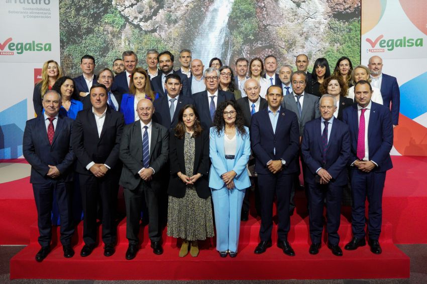 Formoso destaca o “exemplo empresarial” de Joaquín González na súa traxectoria tras varias décadas en Vegalsa