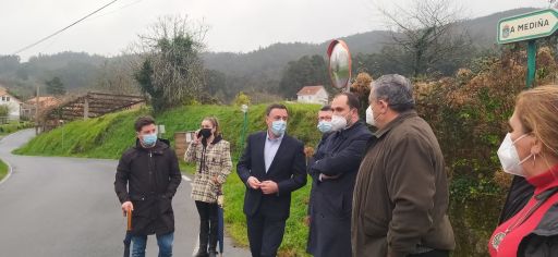 A Deputación construirá beirarrúas na estrada DP 6902 que conecta Pontedeume coas Fragas do Eume