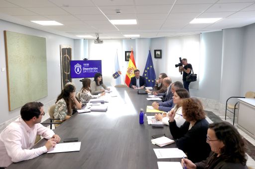 A Deputación da Coruña crea a comisión político-técnica que desenvolverá o novo modelo de Casas de Acompañamento ás Persoas Maiores (CAM)