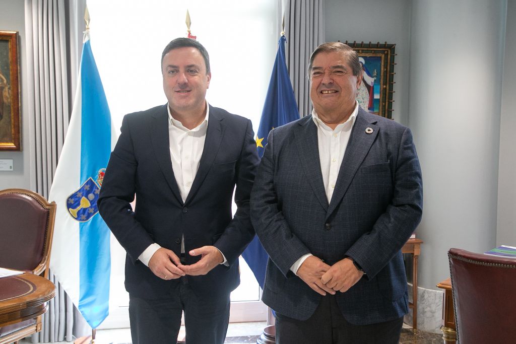 Formoso recibe no seu despacho ao novo subdelegado do Goberno na Coruña, Julio Abalde