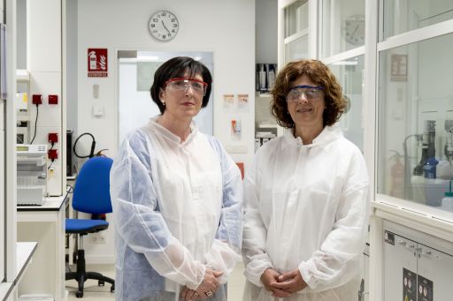 A deputada de Emprego visita a empresa Galchimia, gañadora dos Premios PEL en 2020 e referente europeo en síntese química desde Touro