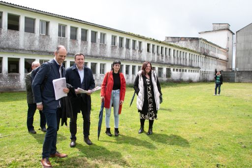 O Concello das Pontes cede os terreos do antigo colexio Pardo Bazán á Deputación da Coruña para construír a primeira Casa de Acompañamento aos Maiores (CAM) da provincia