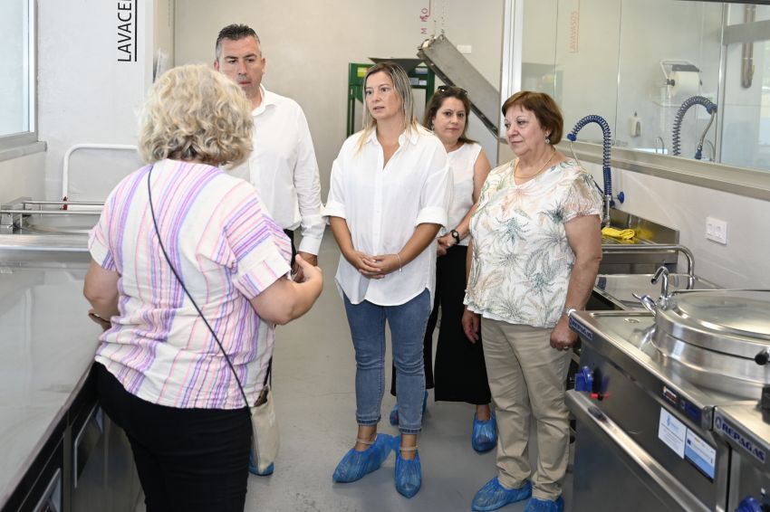 A deputada Cristina Capelán subliña a “transcendencia do asociacionismo no fomento da agricultura local con produto de calidade” nas súas visitas ás entidades Ódega e Maisdetres