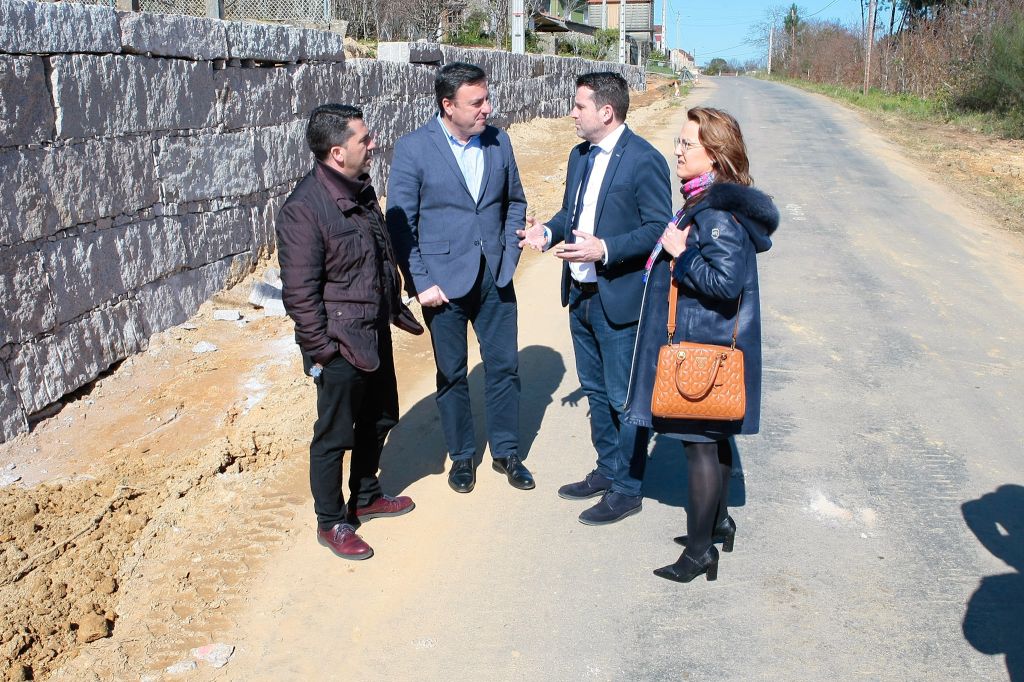 A Deputación da Coruña retoma as obras de ampliación e mellora da estrada de Cespón a Vidres, en Boiro, cun investimento de preto de 1,3 millóns de euros