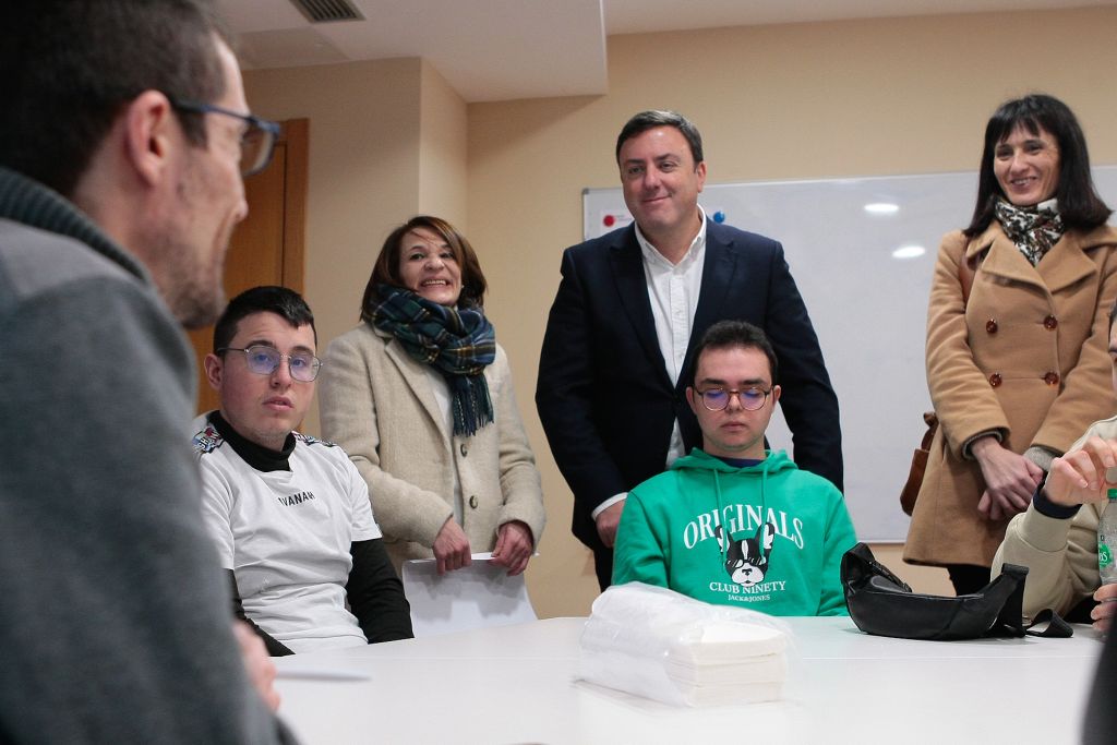 A Deputación apoia os proxectos de inserción laboral de Teima Down Ferrol con case 40.000 euros