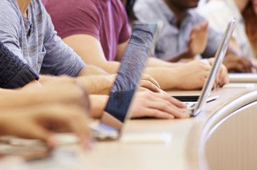 Bolsas para o estudo de inglés en Irlanda do ano 2026: Prazo de alegacións