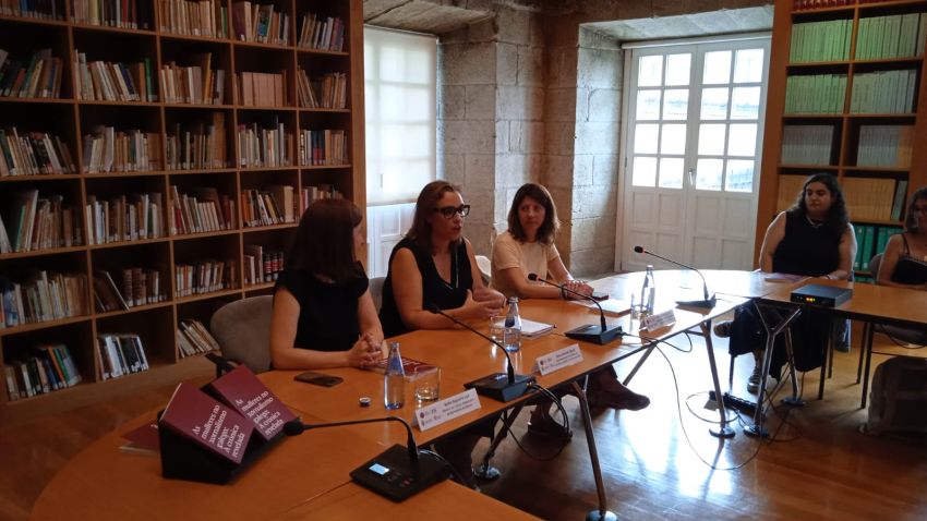 O Colexio de Xornalistas presenta o libro 'As mulleres no xornalismo galego: A crónica revelada', gañador do premio Luísa Villalta no 2024