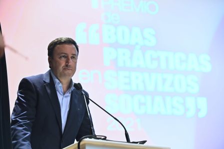 Formoso demanda incrementar recursos e sensibilizar contra o estigma das enfermidades mentais na inauguración da nova sede de FEAFES na Coruña