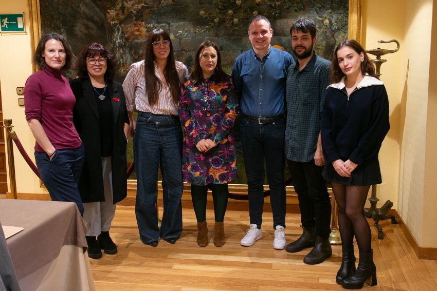 “Nailía”, da ribasilense Loli Rodríguez, e “La soledad de los reptiles”, do madrileño Antonio Bonet de Luna, gañan o Torrente Ballester 2024 en lingua galega e castelá