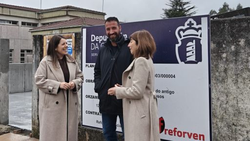Cristina García salienta en Mazaricos a colaboración da Deputación para  recuperar un edificio sen uso e destinalo a local social