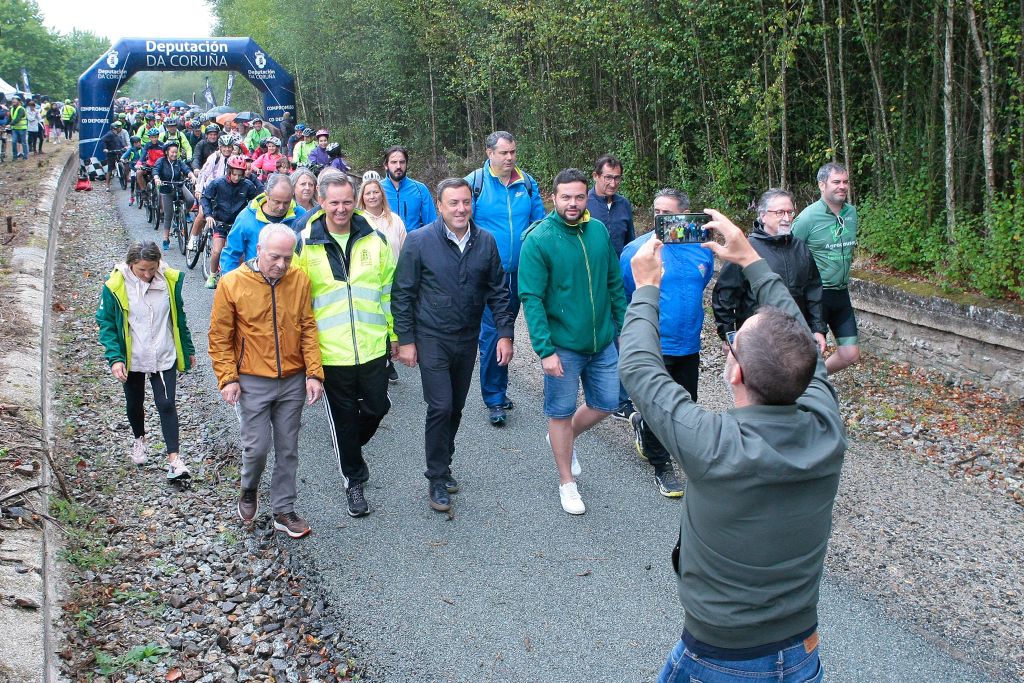 A Deputación eo Concello de Santiago investirán 800.000 euros nas obras do primeiro tramo da Vía Verde en Compostela