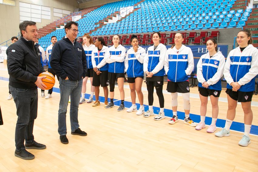 A Deputación da Coruña reafirma o seu apoio ao Baxi Ferrol tras o histórico pase a semifinais da Eurocup