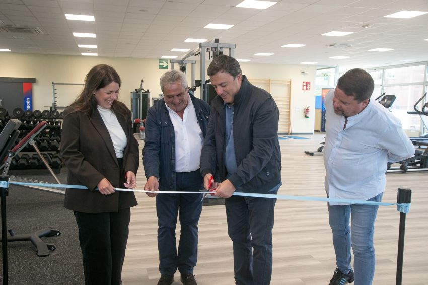Carral reabre o seu complexo deportivo, renovado cun investimento de 165.000 euros da Deputación