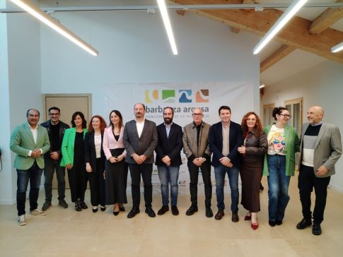 Regueira pon en valor o tecido empresarial da comarca na presentación do Plan de Promoción de Barbanza Arousa