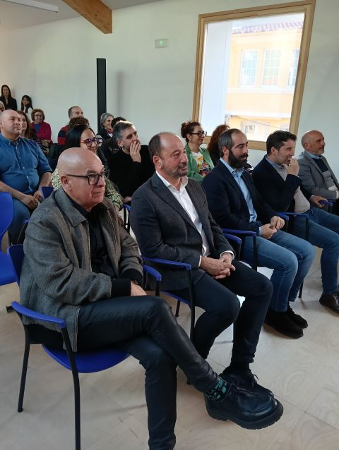 Regueira pon en valor o tecido empresarial da comarca na presentación do Plan de Promoción de Barbanza Arousa