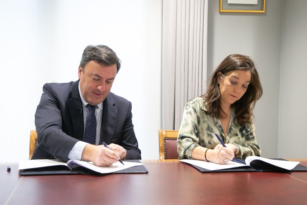 A Deputación e o Concello da Coruña asinan un novo convenio para a xestión compartida do Teatro Colón nos anos 2026 e 2027