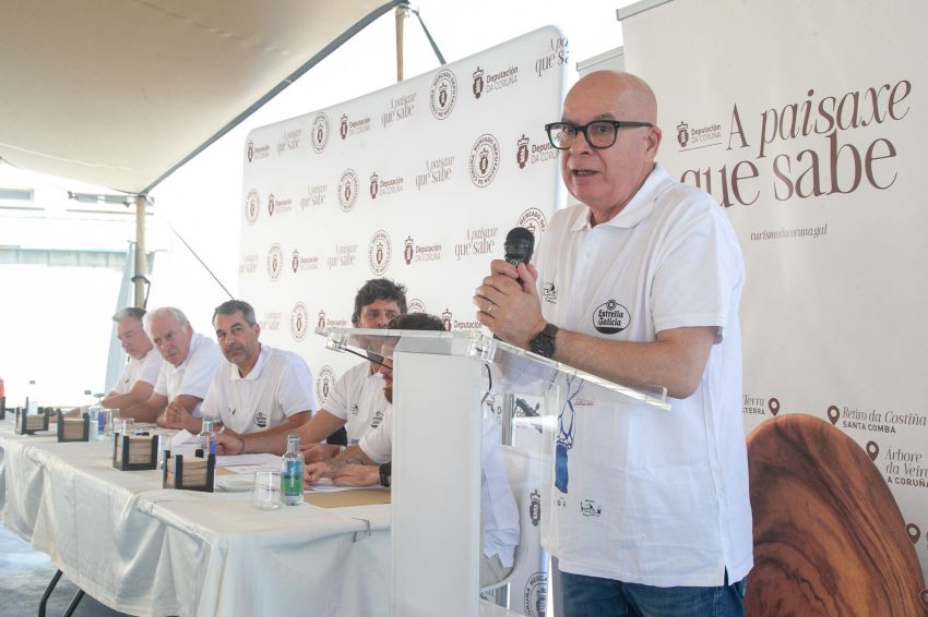 O percebe de Puerto Vega (Asturias) gaña en Cedeira o II Campionato Mundial de Percebe organizado por Turismo da Deputación