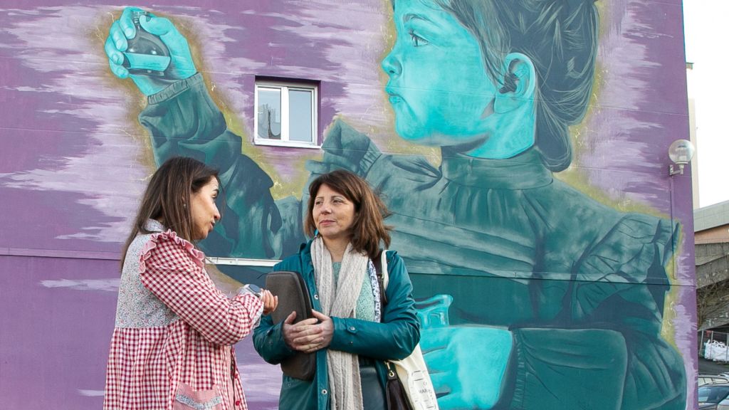 Sol Agra completa no CEIP María Pita a rolda de visitas aos centros gañadores do Premio Concepción Arenal